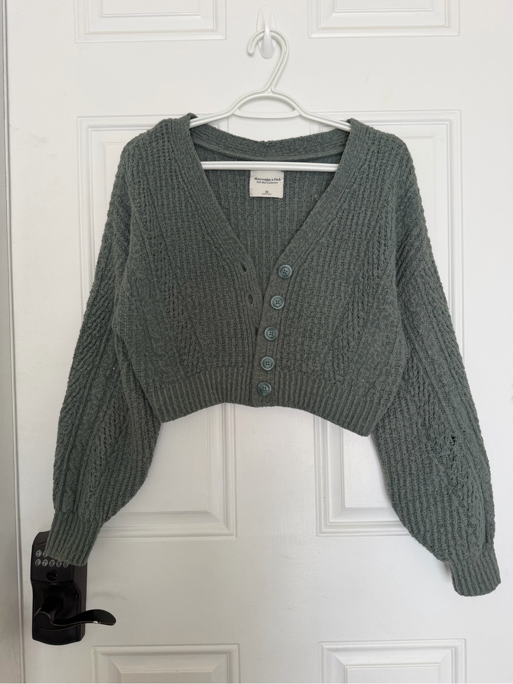 Abercrombie & Fitch Cropped Cable-Knit Button Cardigan - Sage